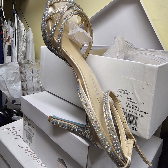 Shoes - Picture 3 of 3